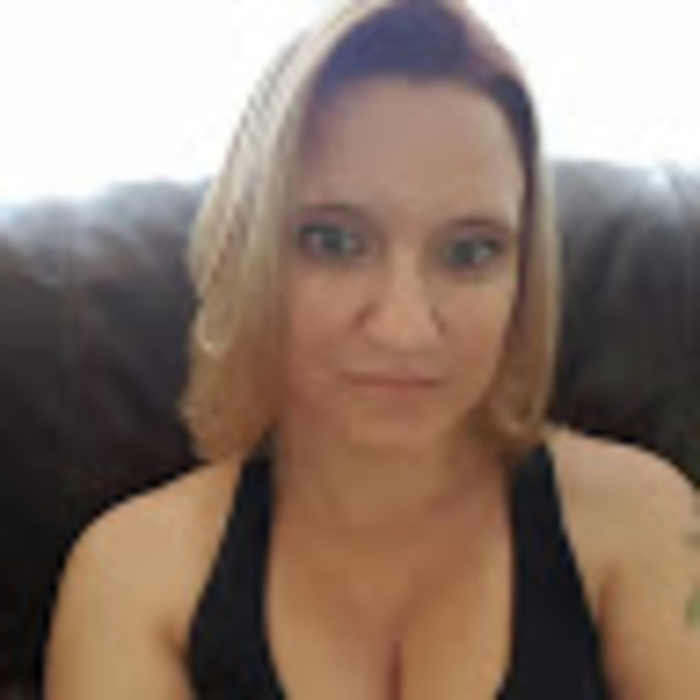 Meet your Posher, Angie